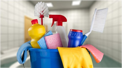 Professional move out cleaning in a kitchen before handover