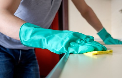 Kitchen and bathroom deep cleaning tasks